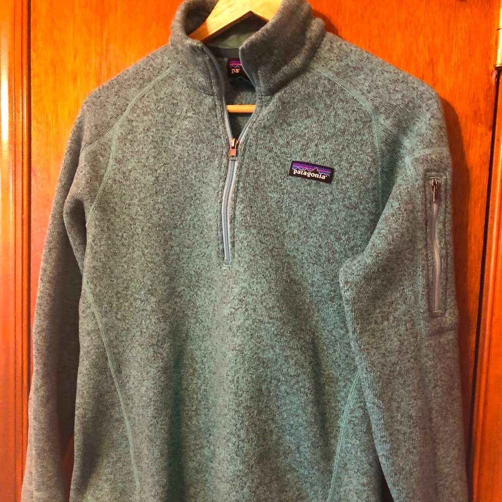 Quarter zip Patagonia fleece pullover